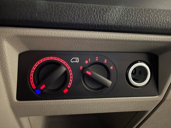 Volkswagen Transporter 13 of 18
