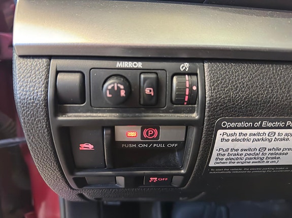 Subaru Legacy 10 of 12