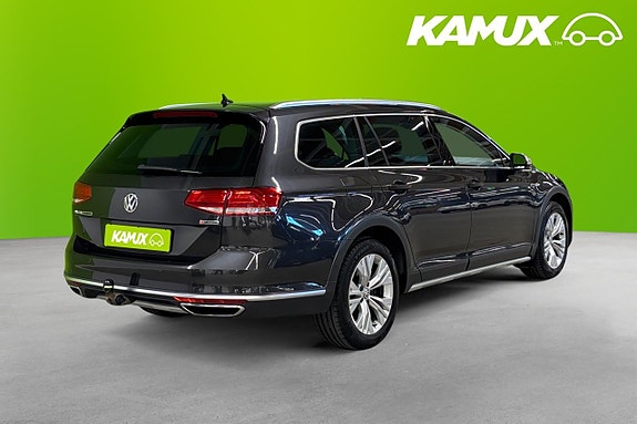 Volkswagen Passat Alltrack 4 of 25