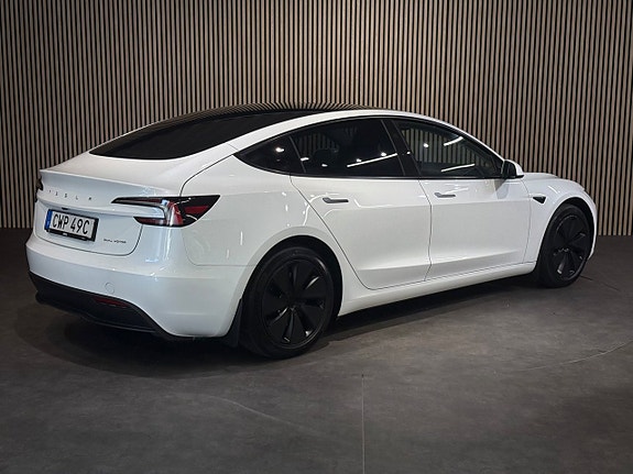 Tesla Model 3 4 of 25