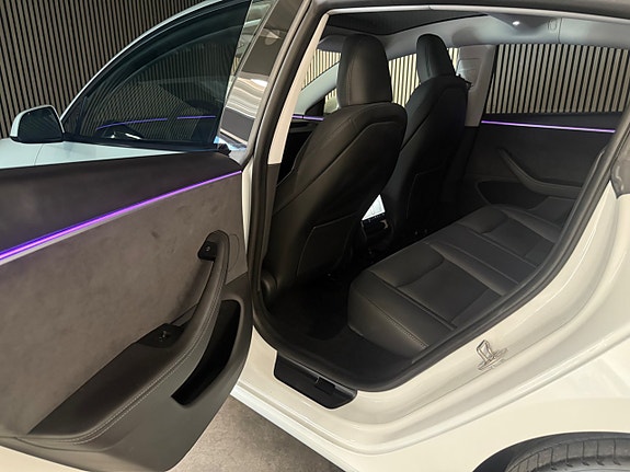 Tesla Model 3 12 of 25