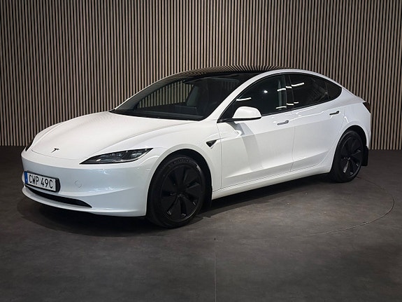 Tesla Model 3 8 of 25
