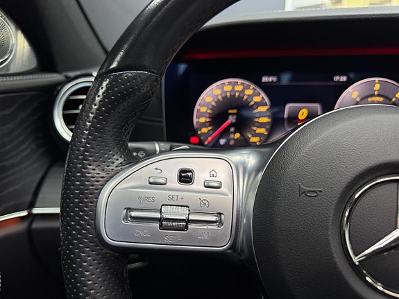 Mercedes-Benz E220 d 14 of 26