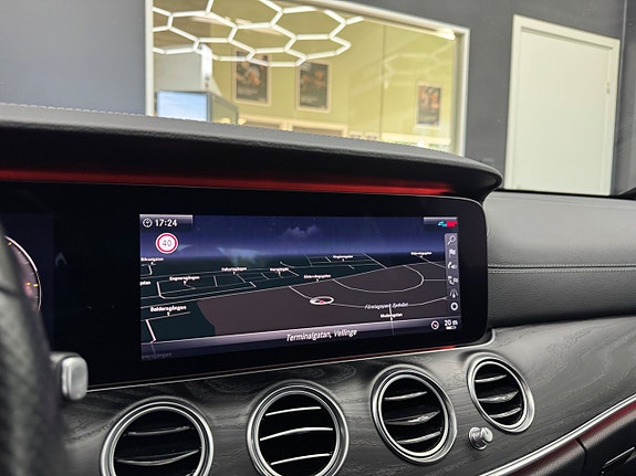 Mercedes-Benz E220 d 20 of 26