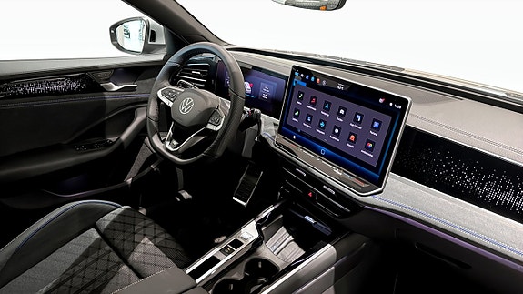 Volkswagen Passat 12 of 26