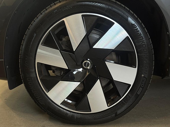 Volvo XC60 12 of 20