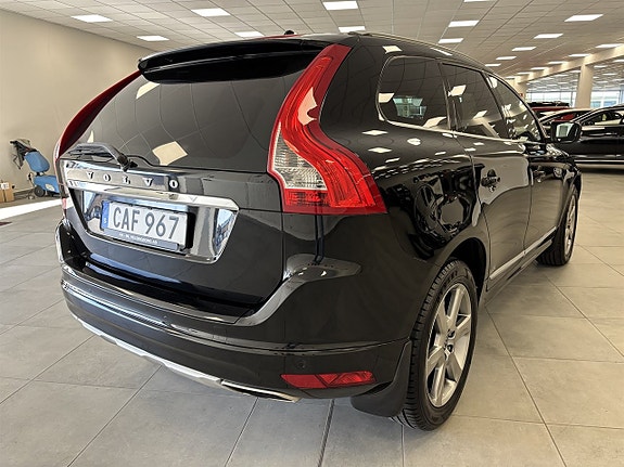 Volvo XC60 3 of 9