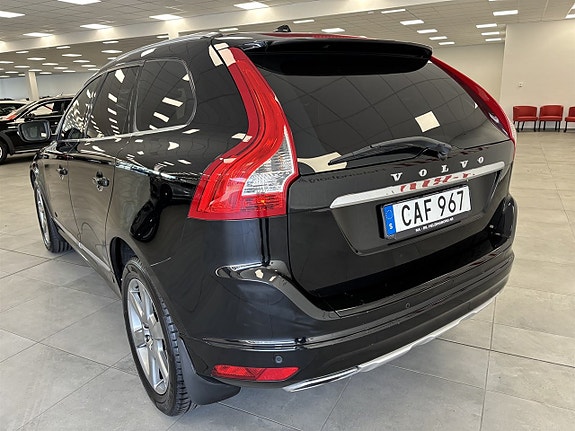 Volvo XC60 4 of 9