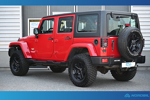 Jeep Wrangler Unlimited 22 of 26