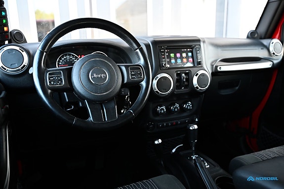 Jeep Wrangler Unlimited 9 of 26