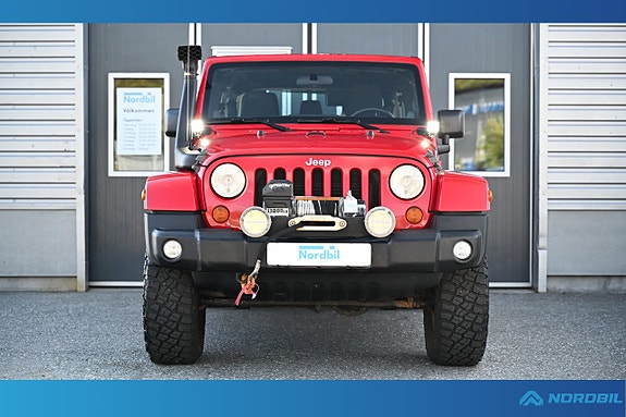 Jeep Wrangler Unlimited 3 of 26