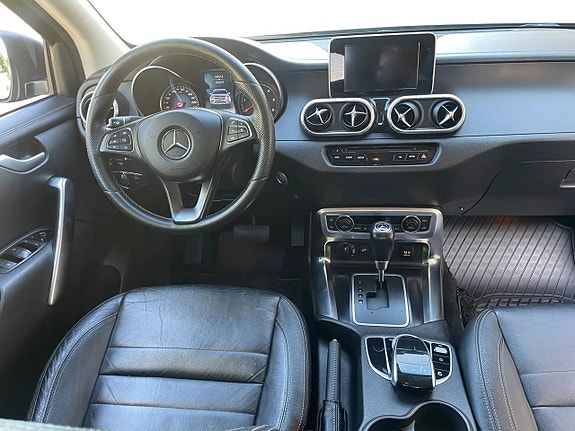 Mercedes-Benz X250 d 14 of 15