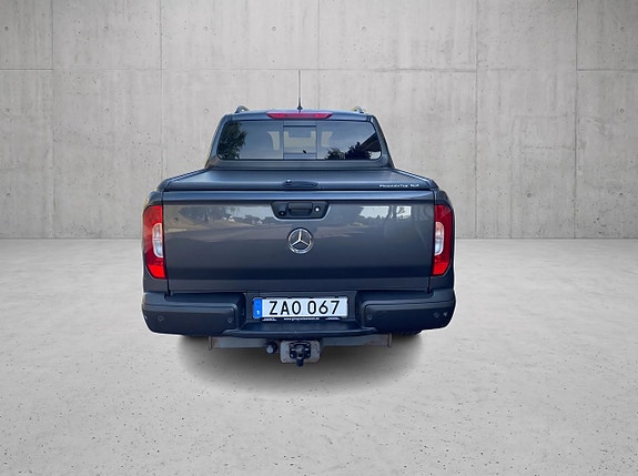 Mercedes-Benz X250 d 4 of 15