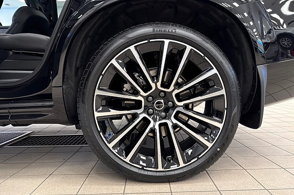 Volvo XC90 17 of 22