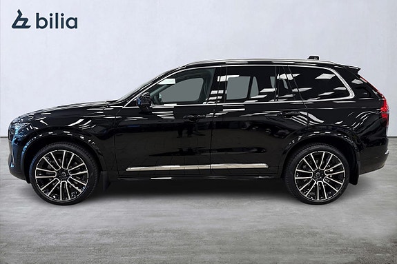 Volvo XC90 3 of 22