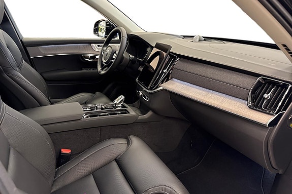 Volvo XC90 7 of 22