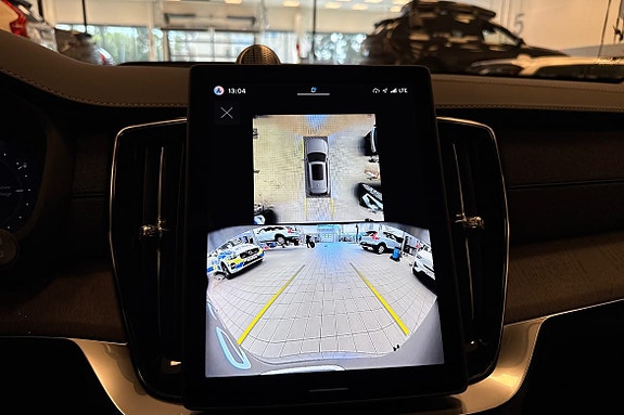 Volvo XC90 15 of 22