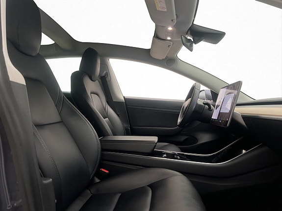 Tesla Model 3 10 of 28