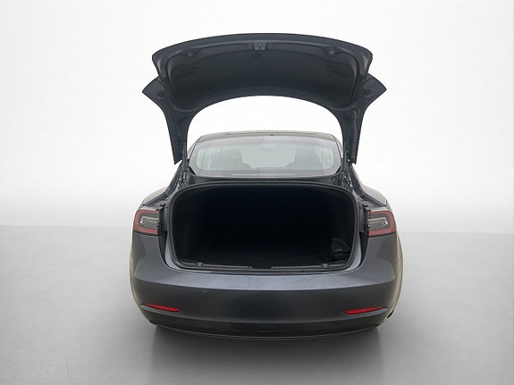 Tesla Model 3 9 of 28
