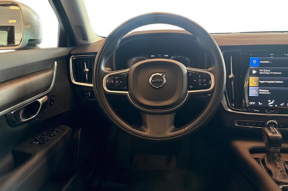 Volvo V90 Cross Country 11 of 23