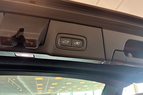 Volvo V90 Cross Country 22 of 23