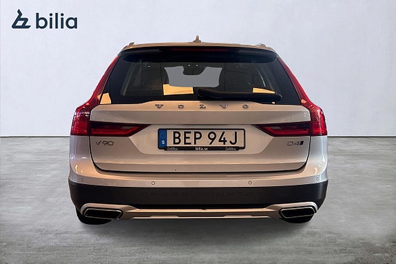 Volvo V90 Cross Country 5 of 23
