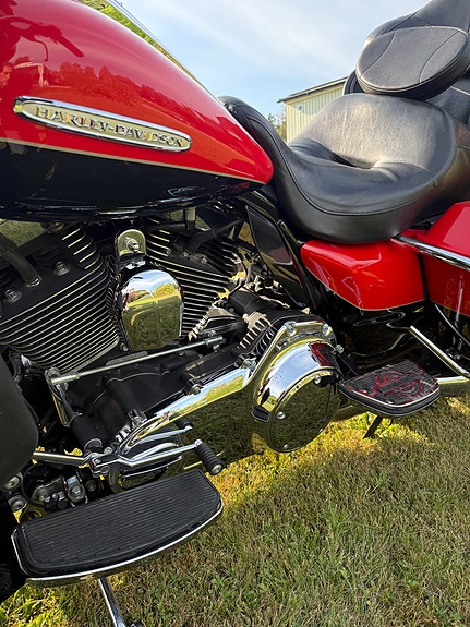 Harley-Davidson Electra Glide Ultra Limited 13 of 18
