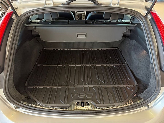 Volvo V60 14 of 15