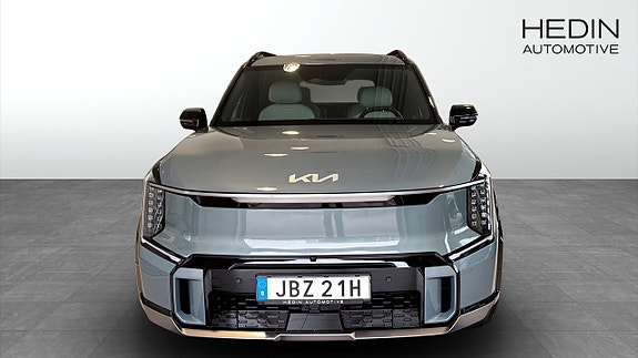 Kia EV9 8 of 9