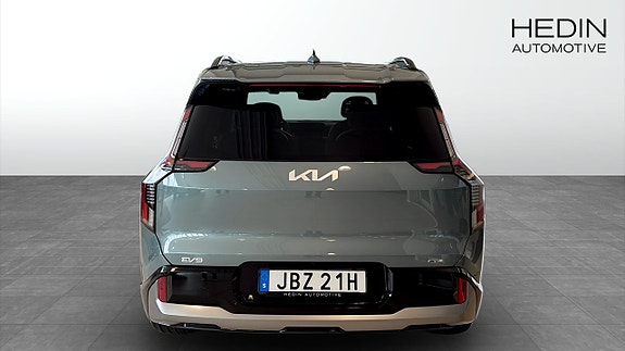 Kia EV9 7 of 9