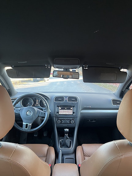 Volkswagen Golf VI 4 of 6