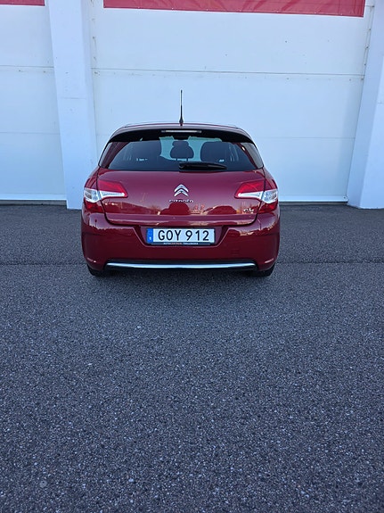 Citroen C4 7 of 9