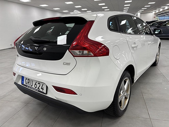 Volvo V40 3 of 10