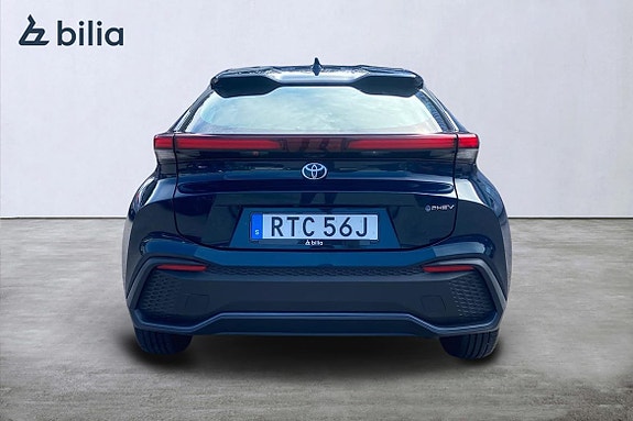 Toyota C-HR 5 of 21