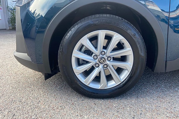 Toyota C-HR 17 of 21