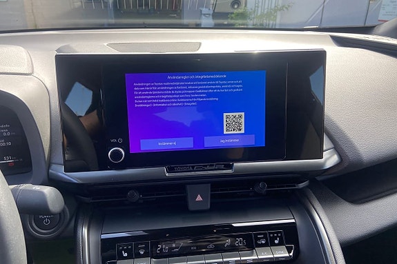Toyota C-HR 15 of 21