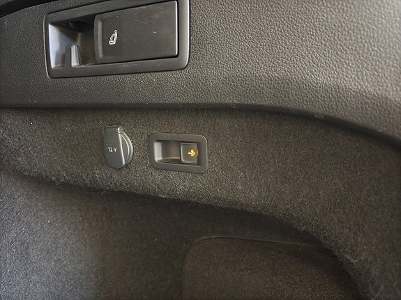 Volkswagen Passat 24 of 25