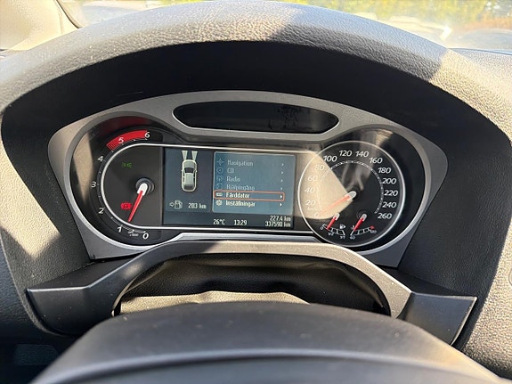 Ford S-MAX 18 of 24
