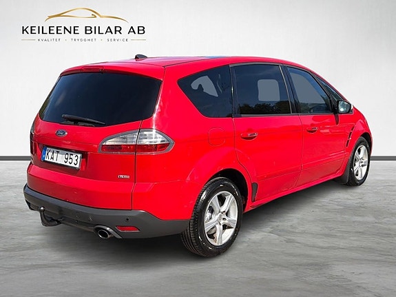 Ford S-MAX 8 of 24