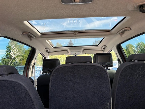 Ford S-MAX 16 of 24