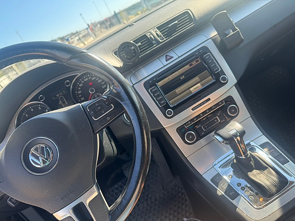 Volkswagen Passat CC 5 of 7