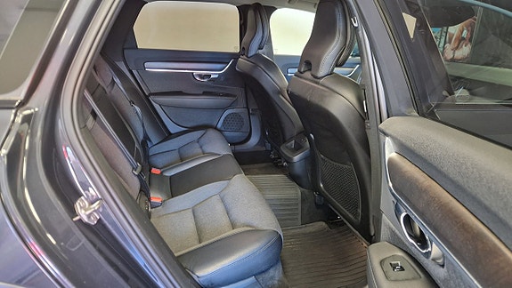 Volvo V90 Cross Country 17 of 25
