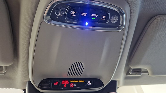 Volvo V90 Cross Country 9 of 25