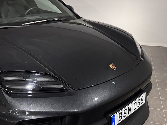 Porsche Macan 5 of 15