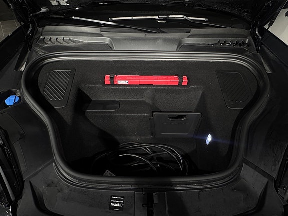 Porsche Macan 8 of 15