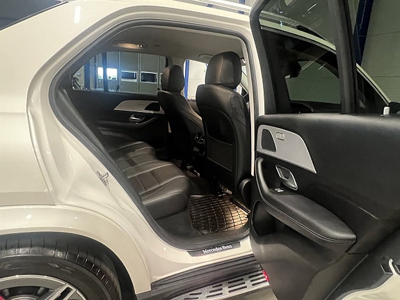Mercedes-Benz GLE350 de 16 of 26