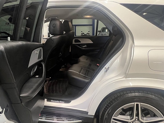 Mercedes-Benz GLE350 de 14 of 26