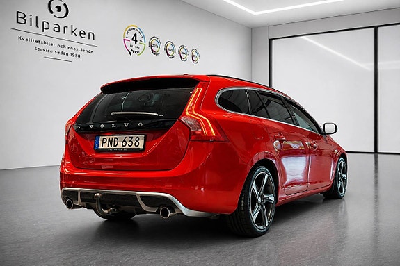 Volvo V60 2 of 16