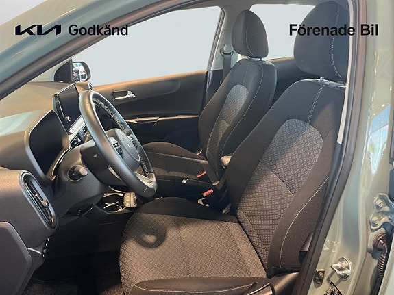 Kia Picanto 8 of 14