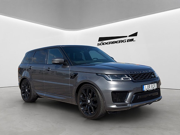 Land Rover Range Rover Sport 27 of 30